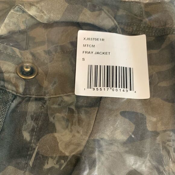 Sanctuary | Fray Hem Utility Jacket | Camo - Picture 6 of 7